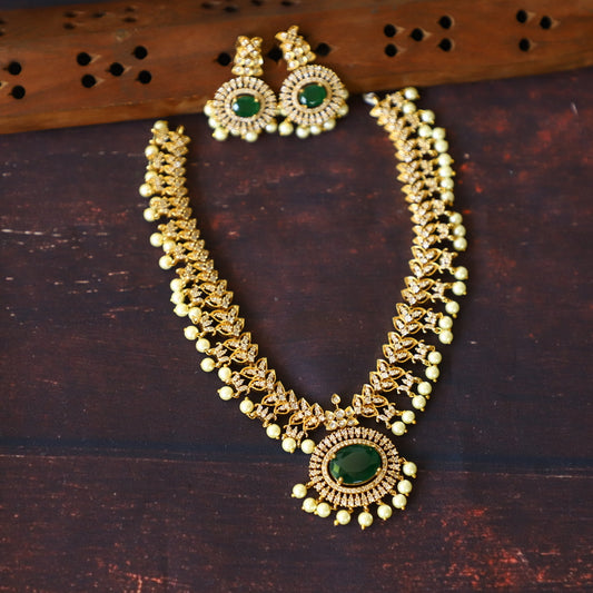 'AD' NECKPIECE
