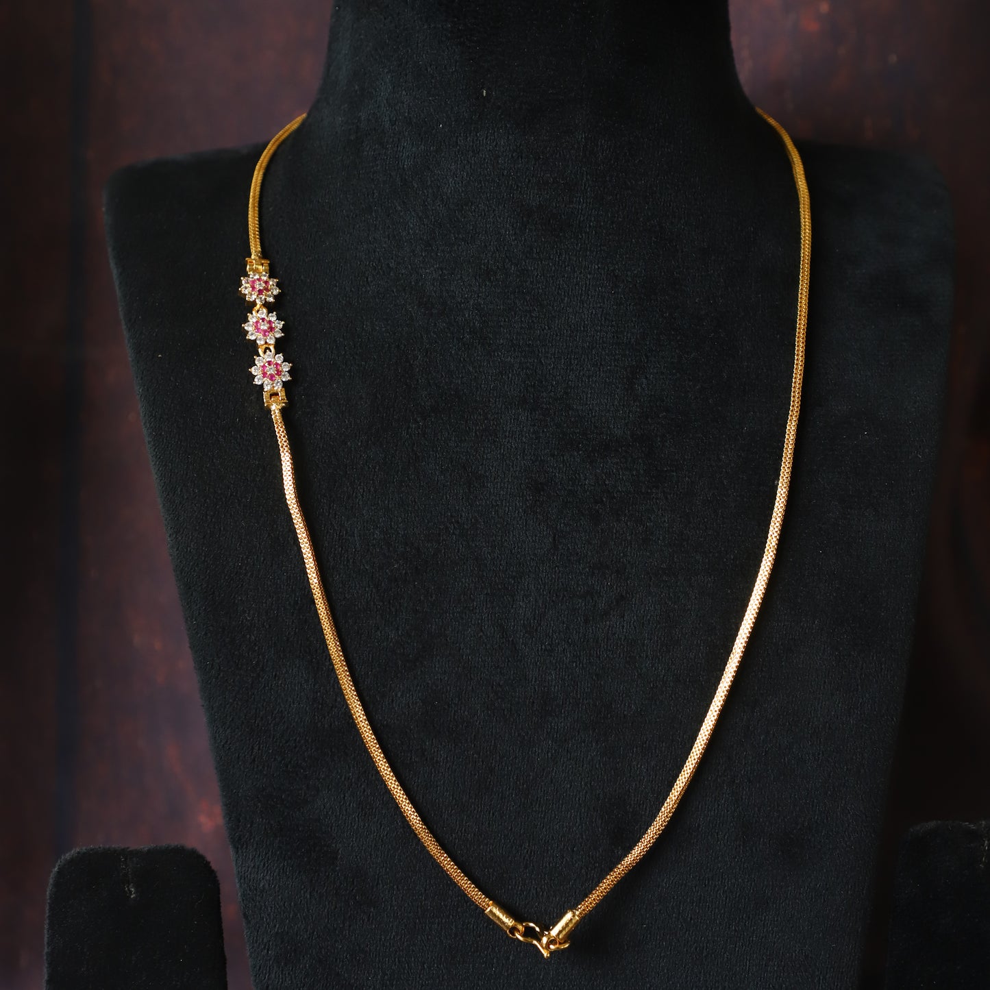 "FLORA MUGGAPU" CHAIN